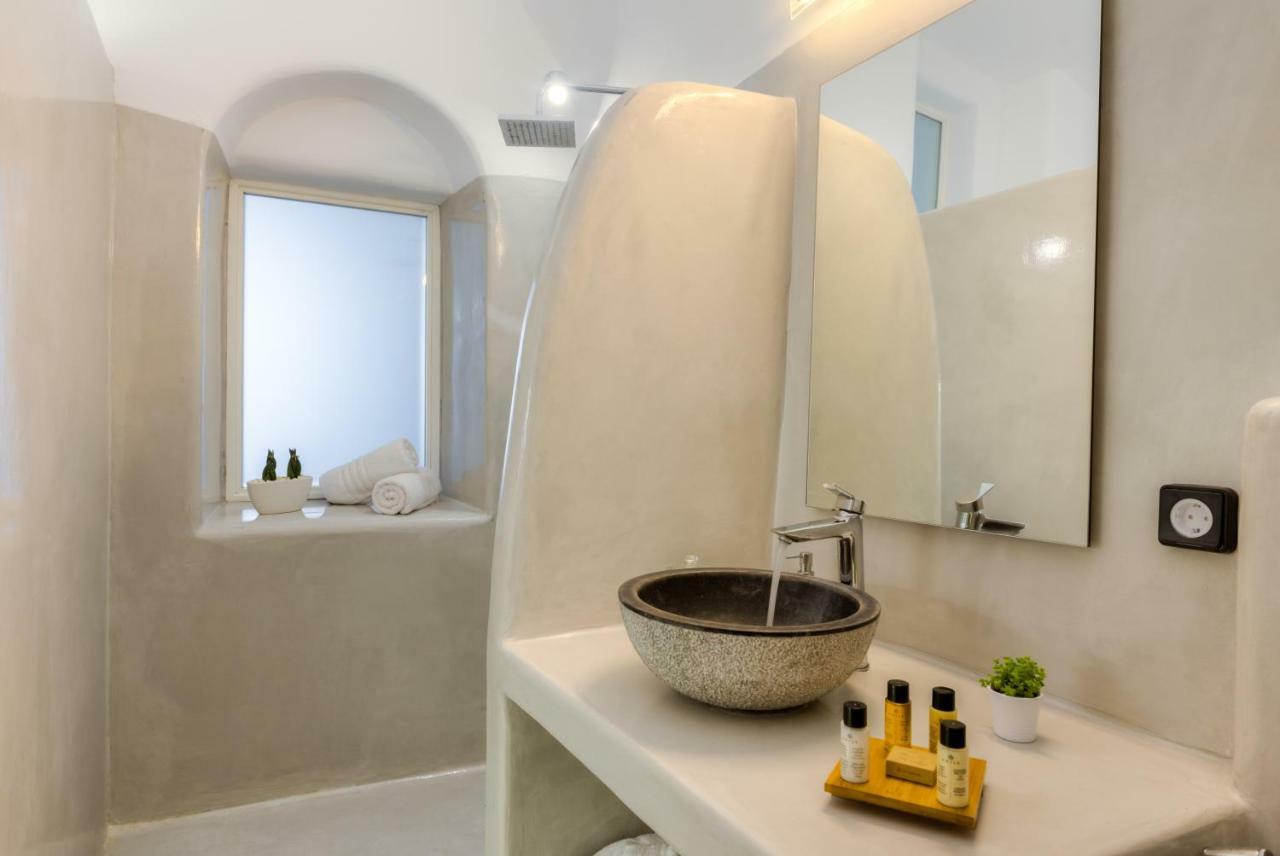 Antrum Cave Villa 易莫洛林 外观 照片